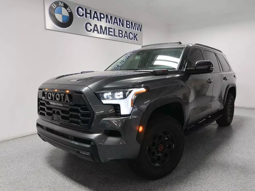 2023 Toyota Sequoia Capstone photo 1