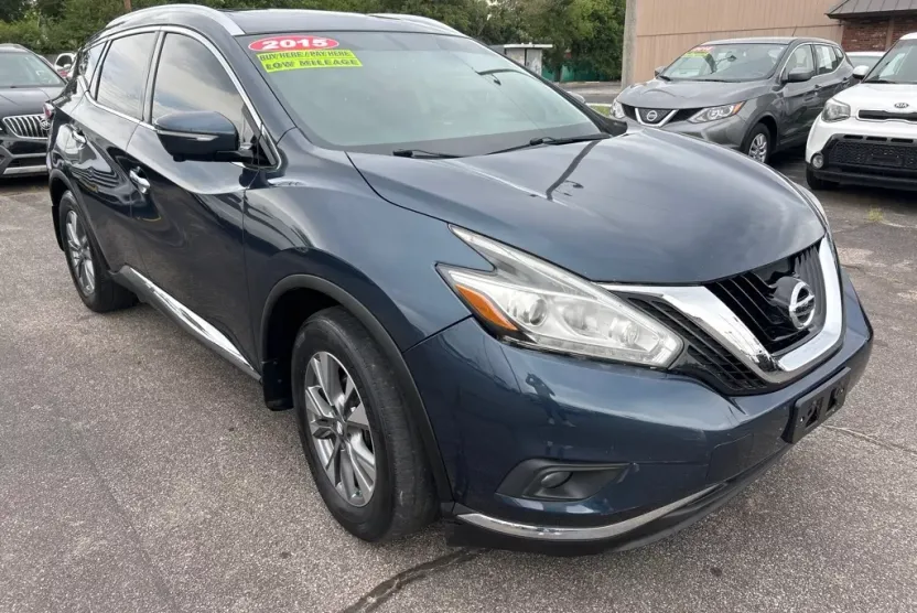 2015 Nissan Murano S photo 1