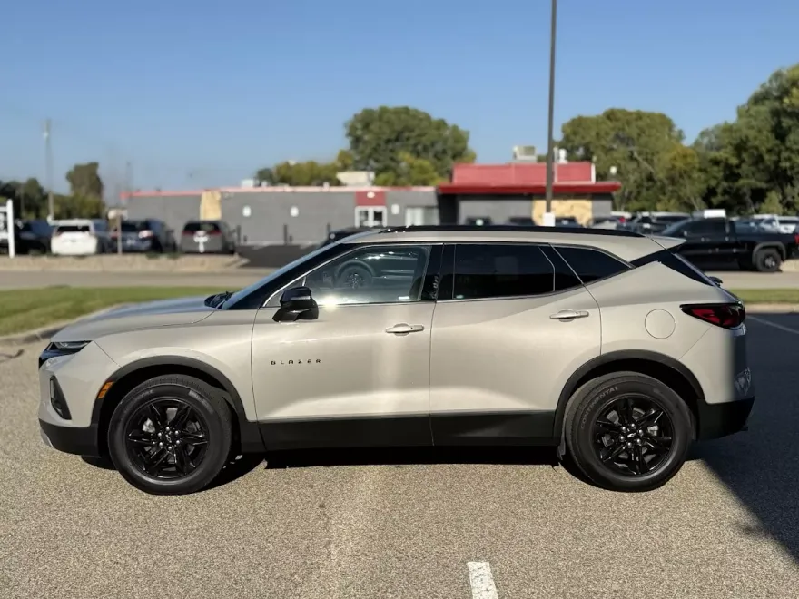 2021 Chevrolet Blazer 2LT photo 1