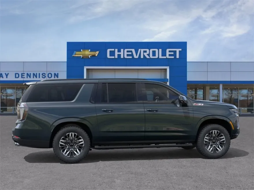 2026 Chevrolet Suburban Z71 photo 1