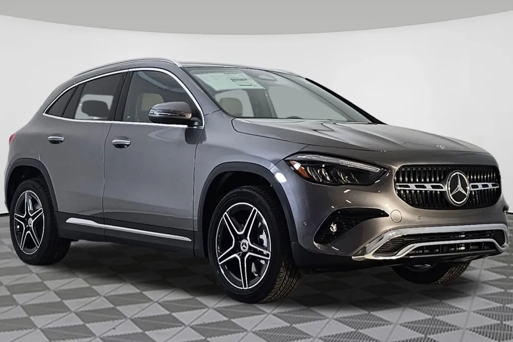 2026 Mercedes Benz GLA 250 4MATIC photo 1