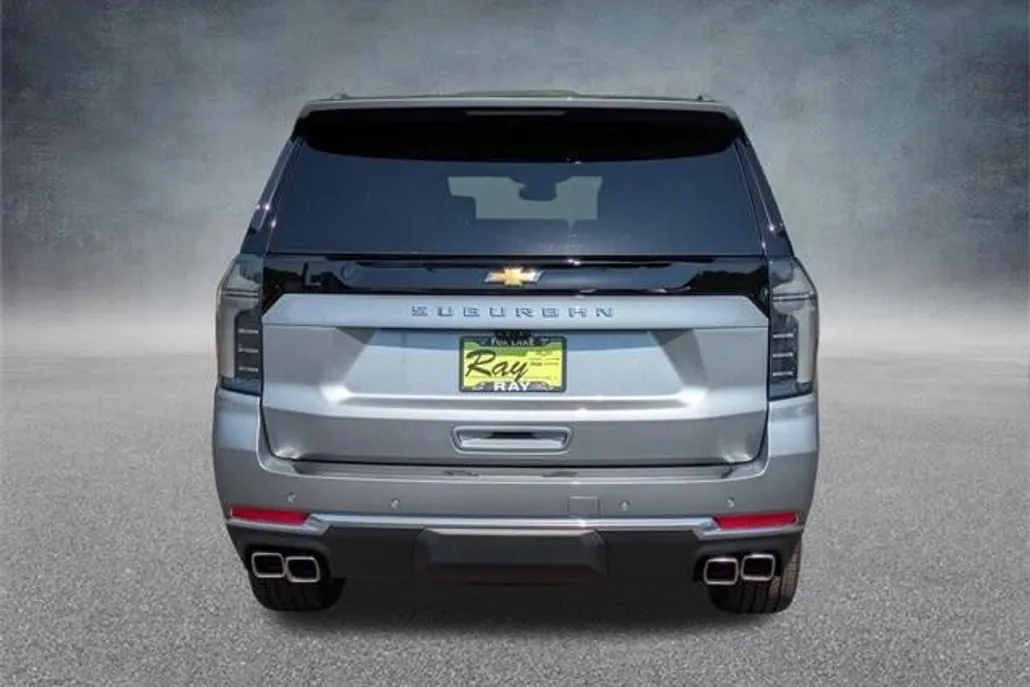 2025 Chevrolet Suburban High Country photo 1
