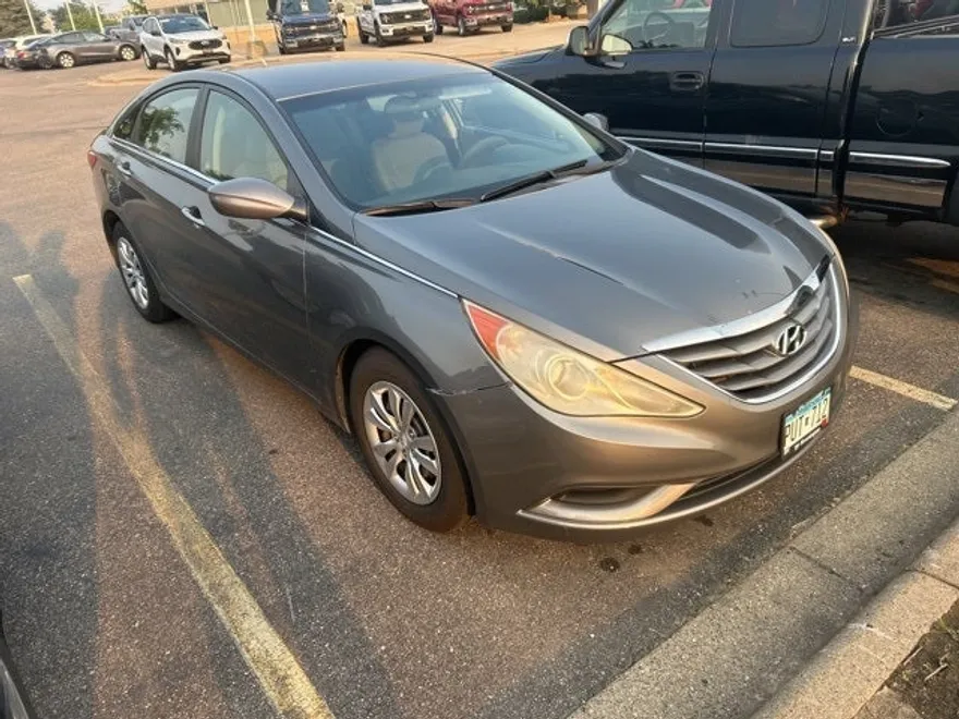 2011 Hyundai Sonata GLS photo 1