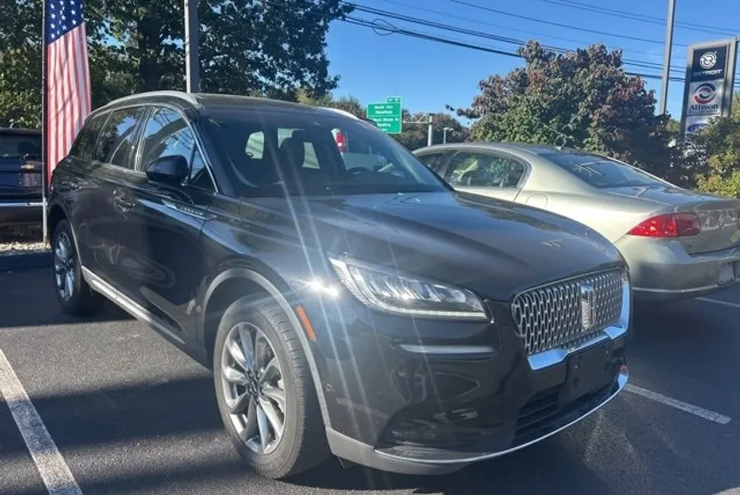 2022 Lincoln Corsair Standard photo 1