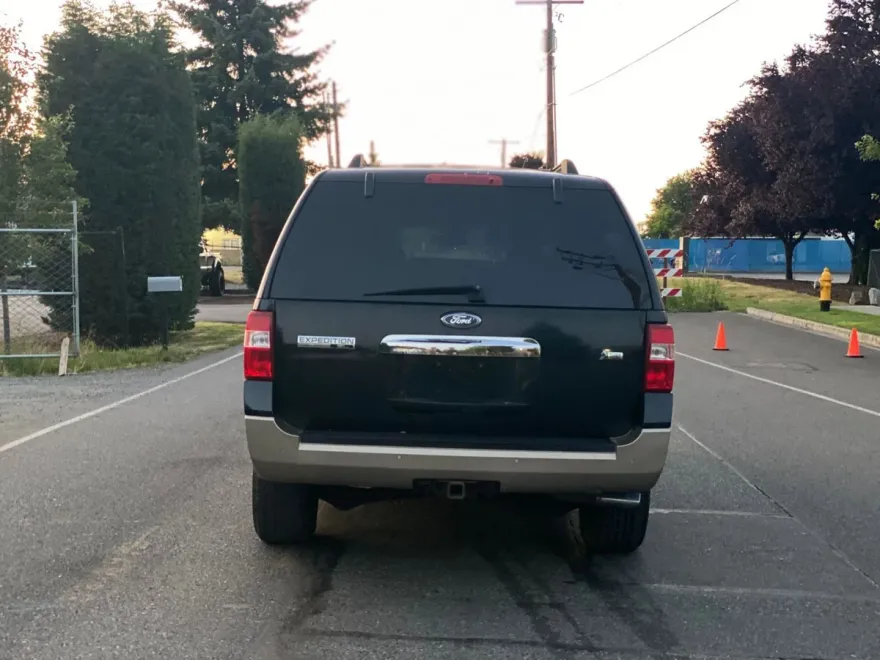 2014 Ford Expedition EL XLT photo 1