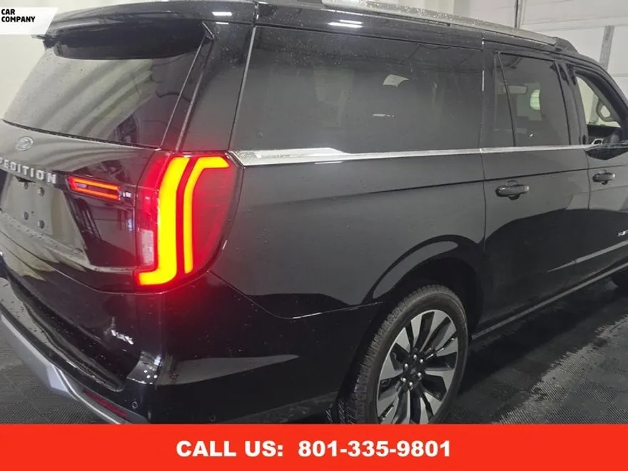2025 Ford Expedition MAX Platinum photo 1