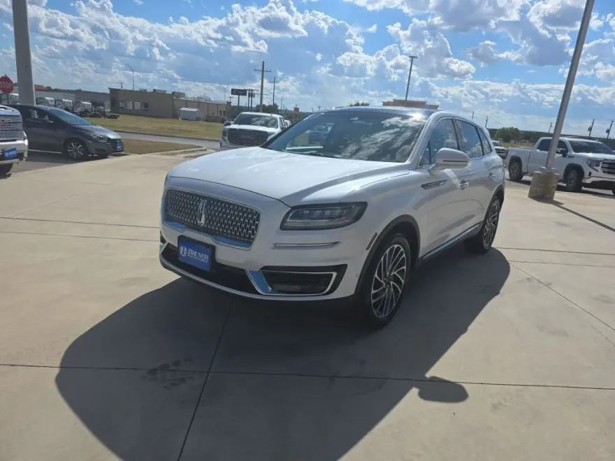 2019 Lincoln Nautilus Reserve photo 1