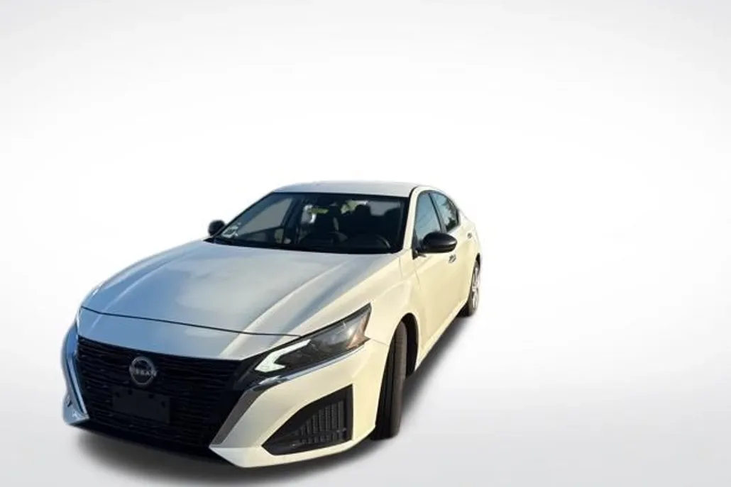 2024 Nissan Altima 2.5 S photo 1