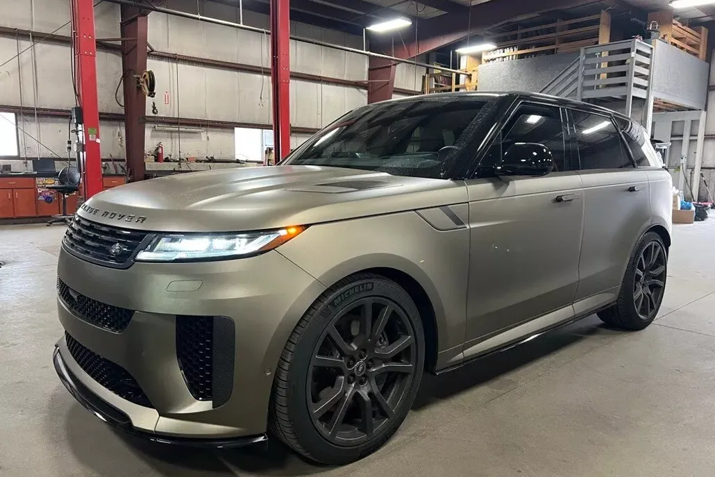 2024 Land Rover Range Rover Sport photo 1