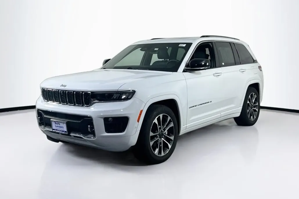 2022 Jeep Grand Cherokee Overland photo 1