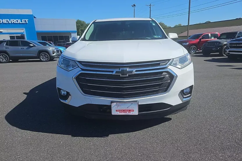 2021 Chevrolet Traverse Cloth 1LT photo 1