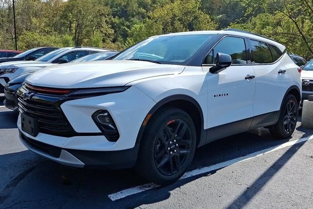2023 Chevrolet Blazer 2LT photo 1