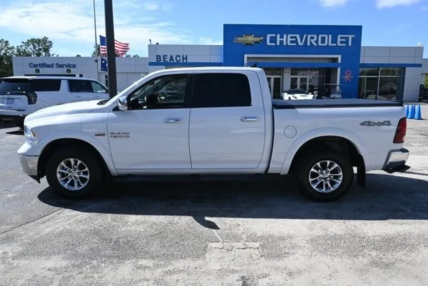 2018 Ram 1500 SLT photo 1