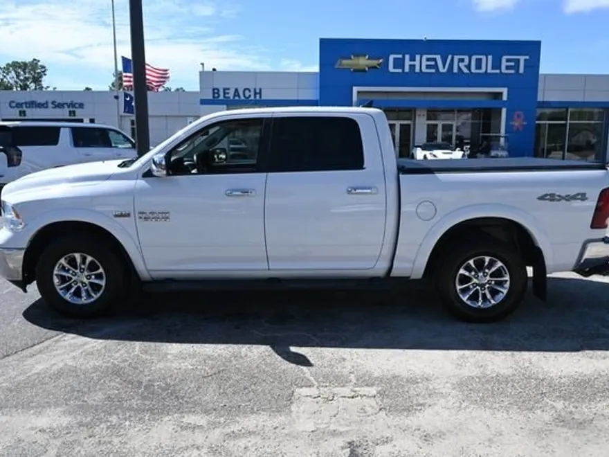 2018 Ram 1500 SLT photo 1