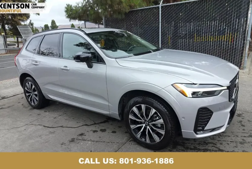 2025 Volvo XC60 B5 Plus photo 1