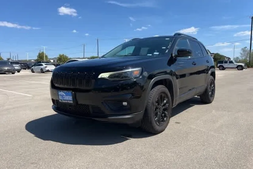 2023 Jeep Cherokee Altitude Lux photo 1