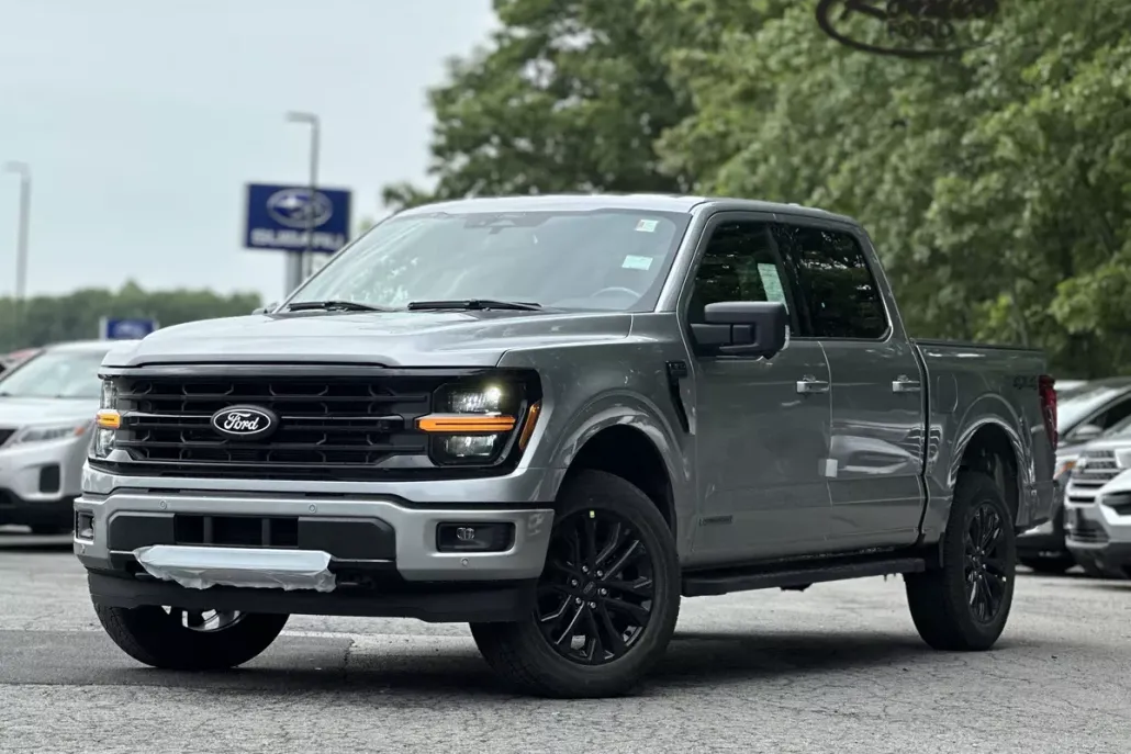2025 Ford F-150 XLT photo 1