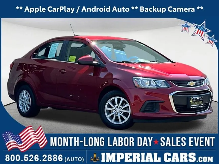 2018 Chevrolet Sonic LT photo 1