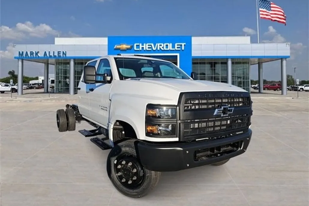 2024 Chevrolet Silverado 4500HD Work Truck photo 1