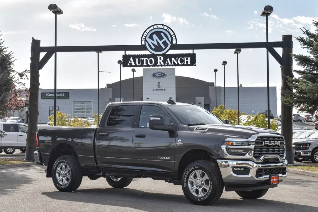 2025 Ram 2500 Big Horn photo 1
