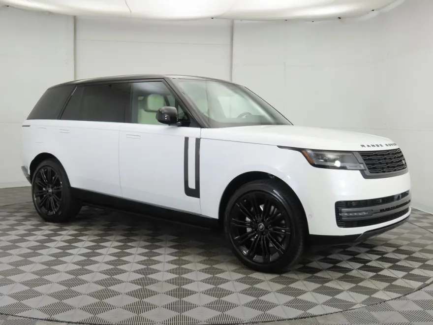 2025 Land Rover Range Rover SE photo 1