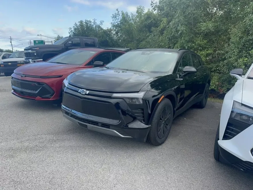 2025 Chevrolet Blazer EV photo 1