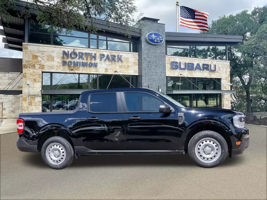 2023 Ford Maverick XL photo 1