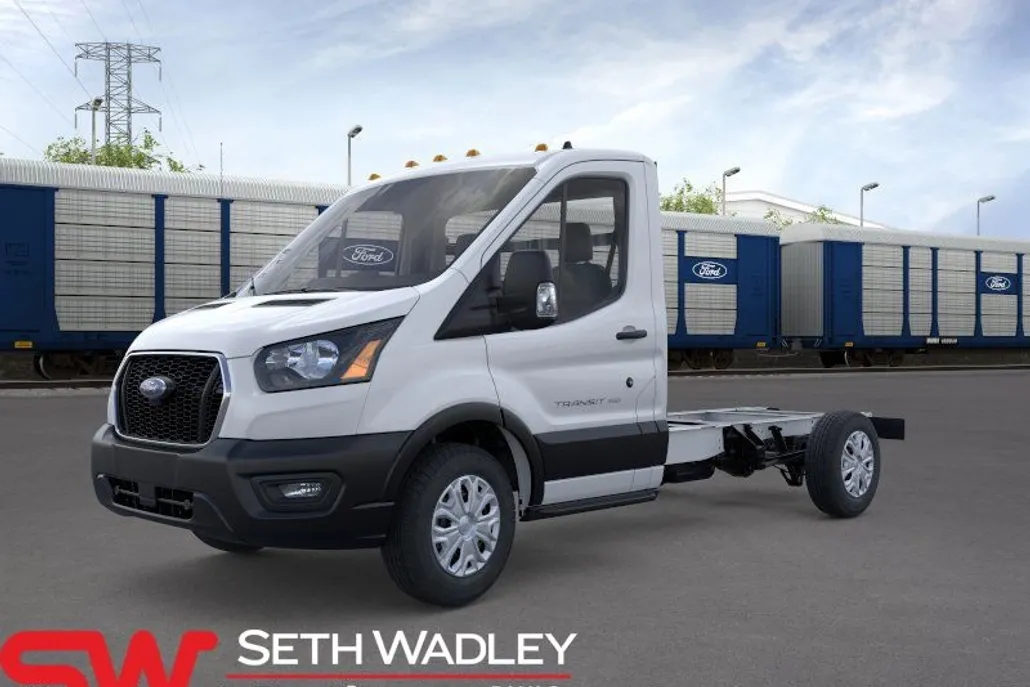 2025 Ford Transit photo 1