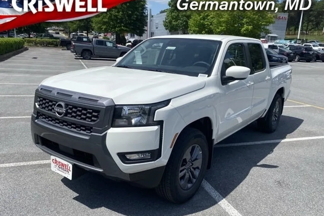 2025 Nissan Frontier Crew Cab SV photo 1