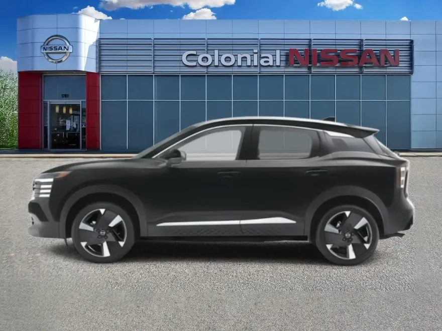2025 Nissan Kicks SR photo 1