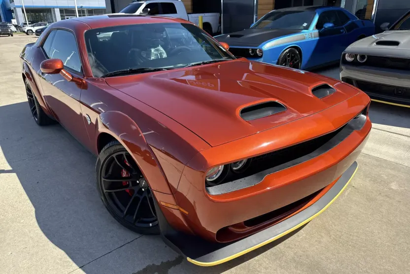 2023 Dodge Challenger SRT8 Hellcat Widebody photo 1