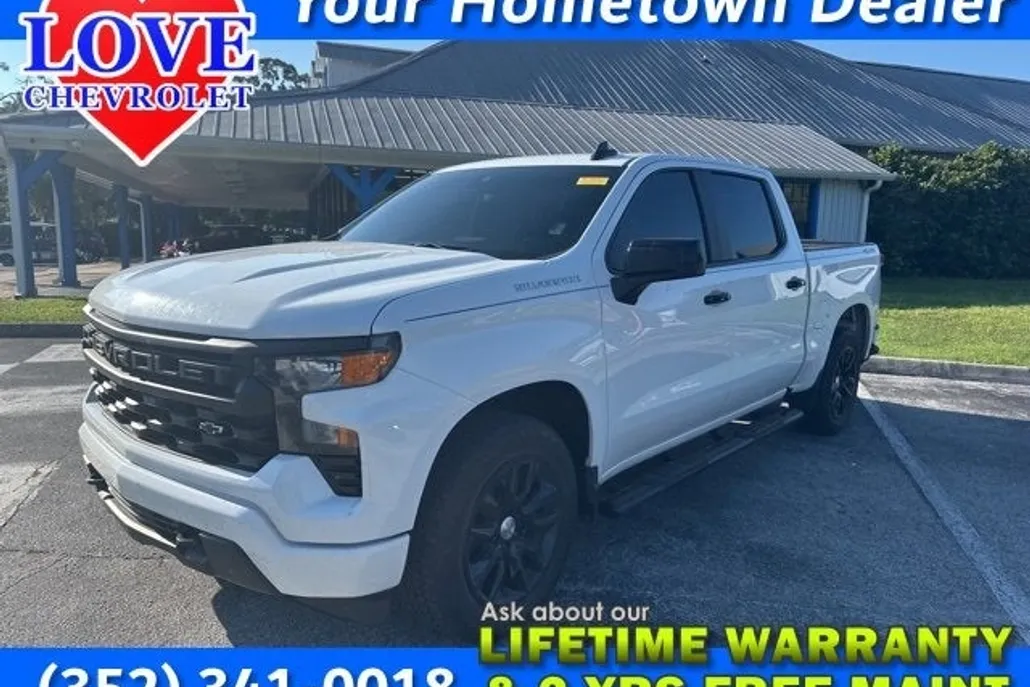 2024 Chevrolet Silverado 1500 Custom photo 1