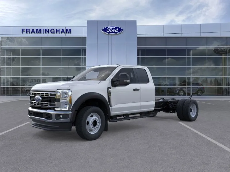 2025 Ford F-550 XL photo 1