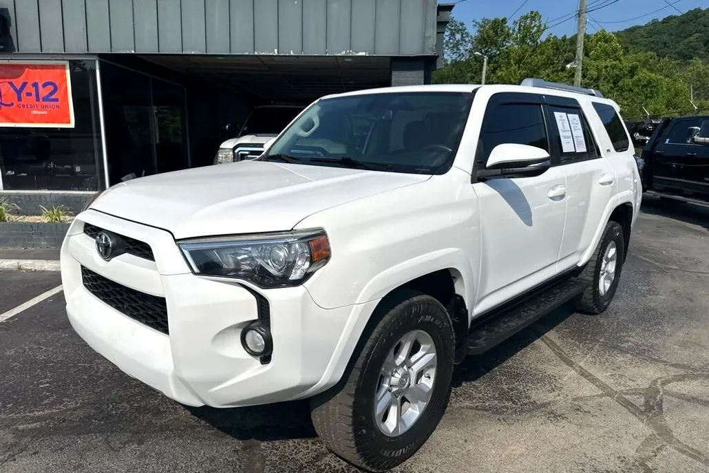 2014 Toyota 4Runner 4WD V6 Limited photo 1