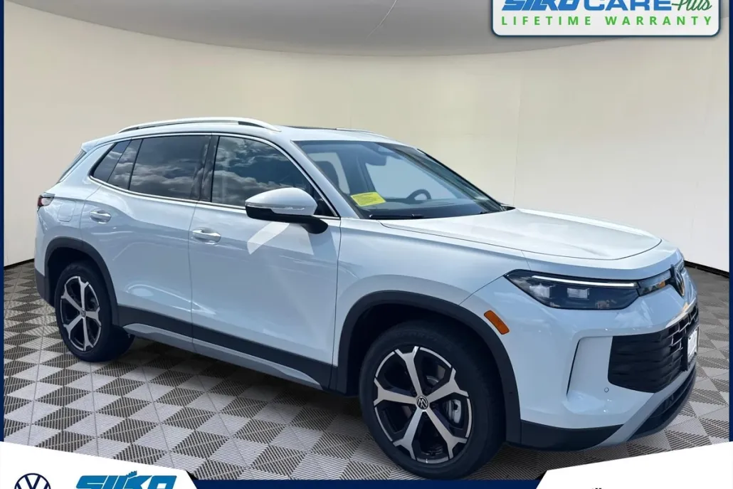 2025 Volkswagen Tiguan S photo 1
