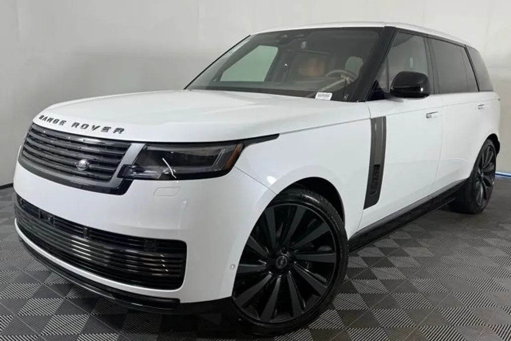 2025 Land Rover Range Rover SV photo 1