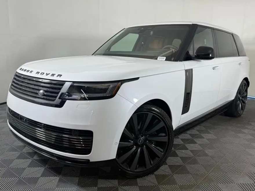 2025 Land Rover Range Rover SV photo 1