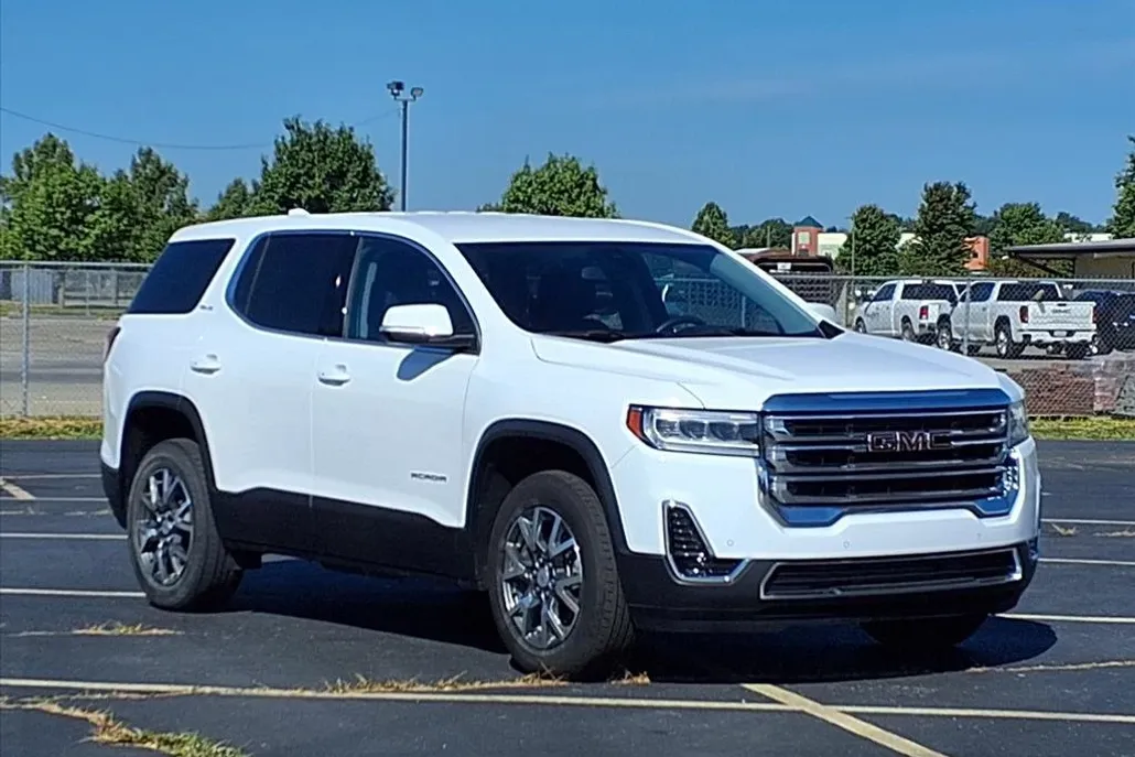 2023 Gmc Acadia SL photo 1