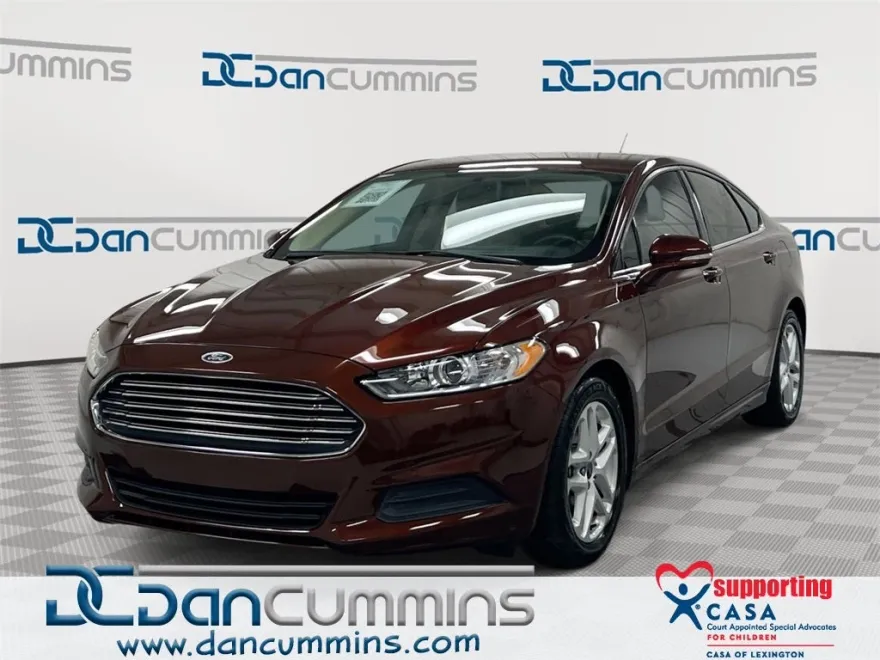 2016 Ford Fusion SE photo 1
