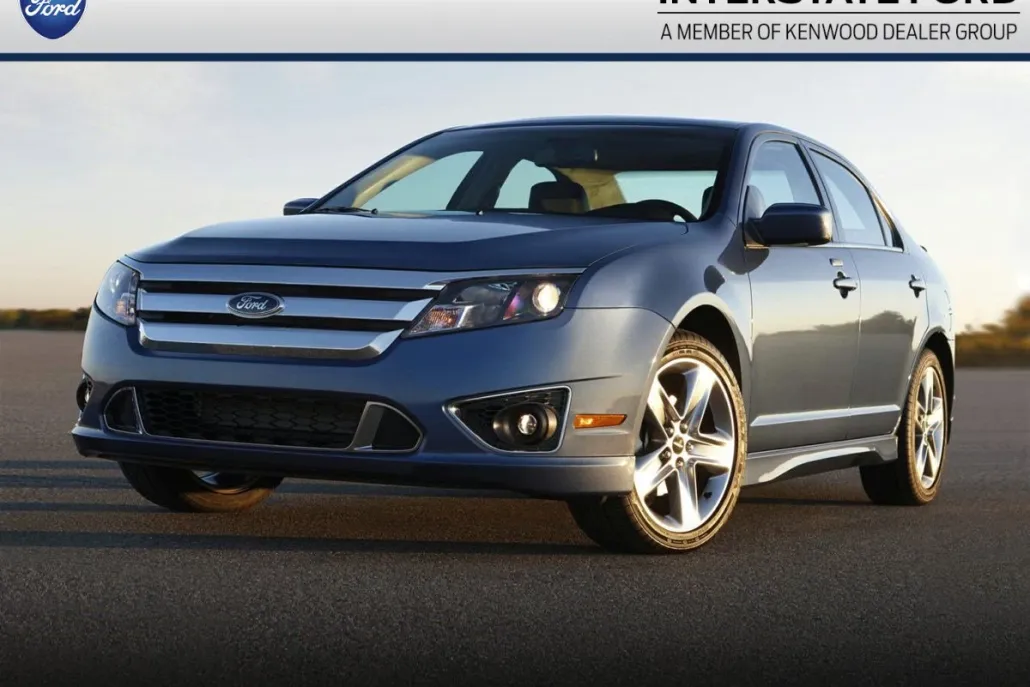 2012 Ford Fusion SE photo 1