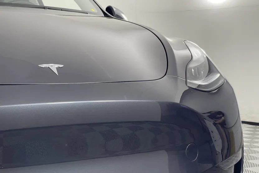 2024 Tesla Model Y Standard Range photo 1