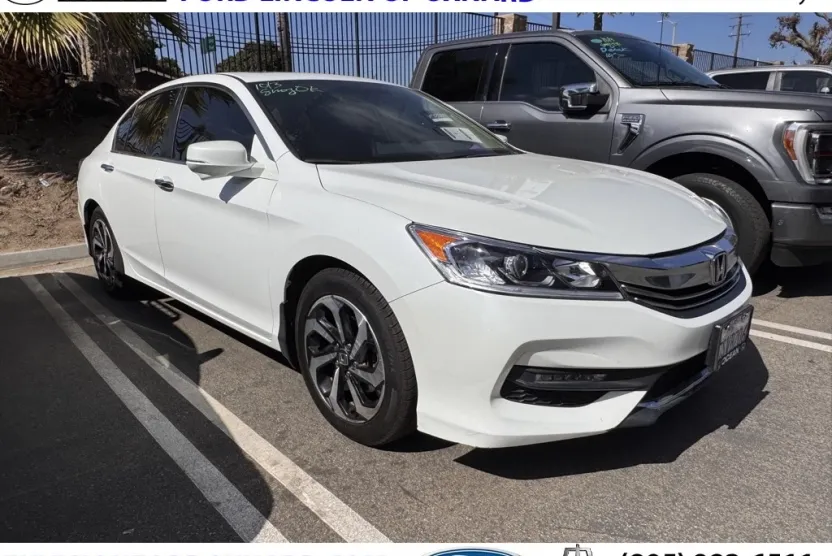 2016 Honda Accord EX photo 1