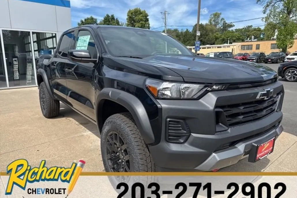 2026 Chevrolet Colorado Trail Boss photo 1