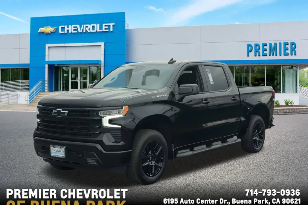 2025 Chevrolet Silverado 1500 RST photo 1