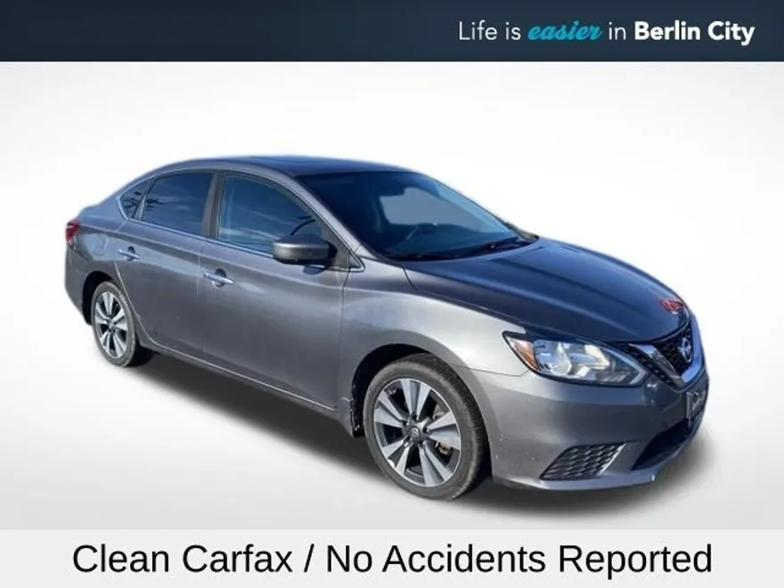 2019 Nissan Sentra SV photo 1