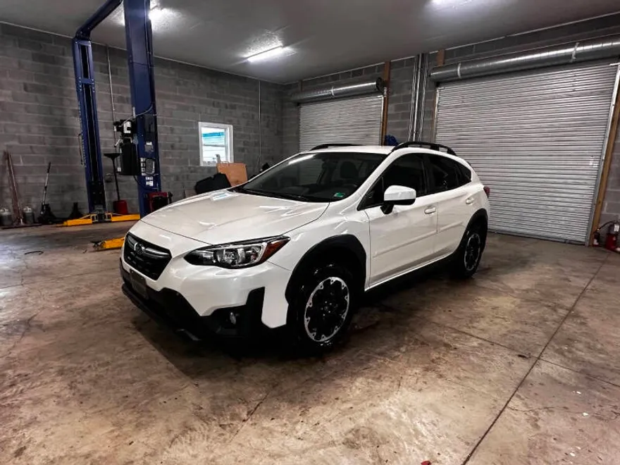 2023 Subaru Crosstrek Premium photo 1