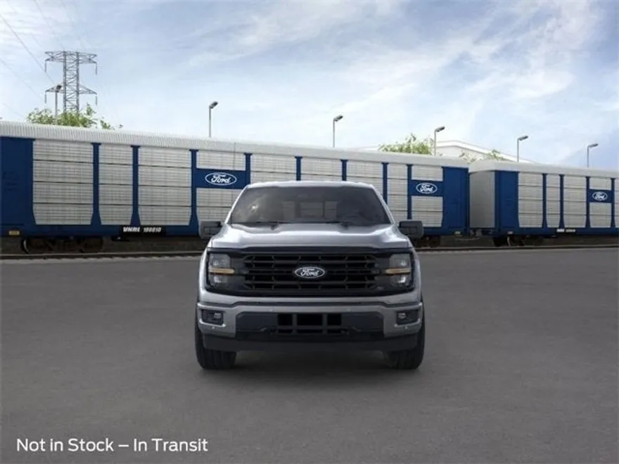 2025 Ford F-150 XLT photo 6