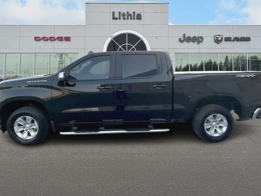 2021 Chevrolet Silverado 1500 LT photo 1