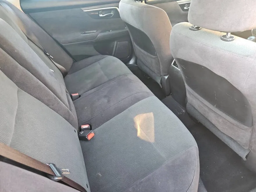 2013 Nissan Altima 2.5 SV photo 1