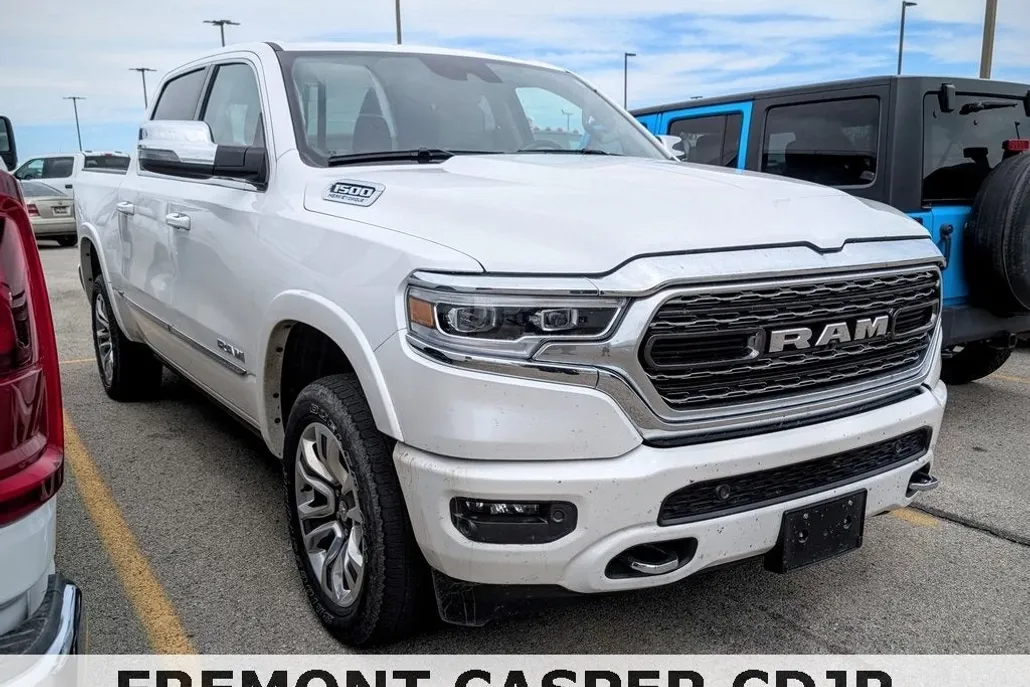 2024 Ram 1500 Limited photo 1